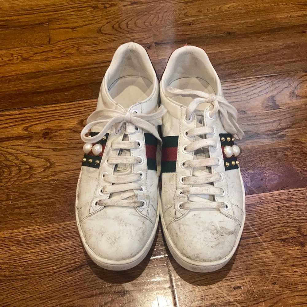 Authentic used gucci sneakers